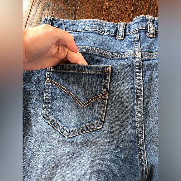 Mini Boden / Johnnie B Boys 15Y Medium Vintage Washed Denim Jean Shorts - EUC! - Picture 12 of 12